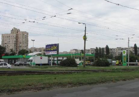 Билборд B в Киеве, 3x6  Симиренко ул., 17А (АЗС "WOG", от Сосниных Семьи ул., слева) фото 1