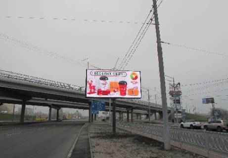 Video Billboard A in Kyiv, 3x6  Bandery Stepana av., 16,  na razdelitele - 339810 Photo 1