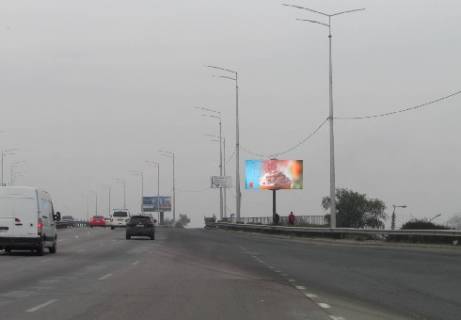 Video Billboard A in Kyiv Naddniprans'ke sose, viizd z Pivdennogo mostu, (m. Vidubici) - 340510 Photo 1