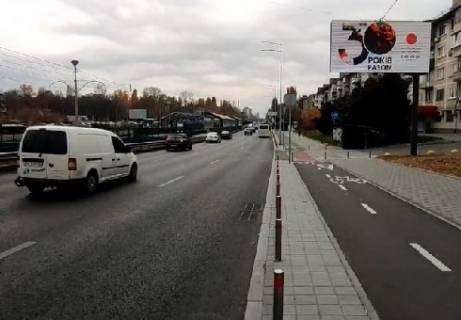Видеоборд A у Києві, 3x6  просп. Любомира Гузара (Космонавта Комарова)., между №№ 26 и 28, из центра - 386010 Фото 1