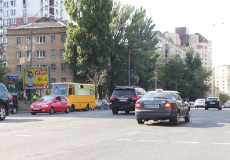Скроллер B в Киеве, 2.32x3.14  Соломенская ул., 17 (напротив) - 220100 фото 1