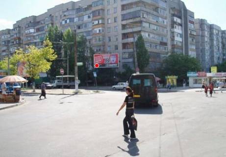 Призма A в Херсоне, 3x6  Лавреньова вул. - Святих Кирила та Мефодія пр.(Димитрова вул.) - 14203 фото 1