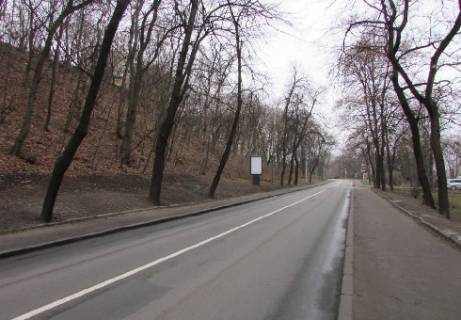 Ситилайт B в Киеве, 1.86x1.27   Парковая дорога (парк Аскольдова могила),  400м от аллеи Героев Крут фото 1