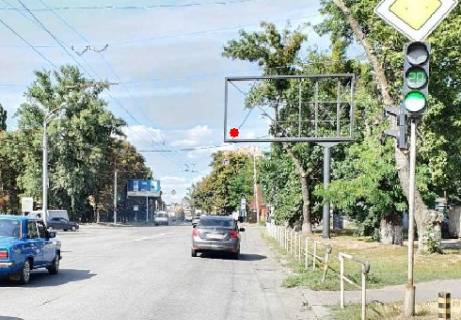 Prismatron, Prism A in Poltava, 3x6  Sennaa st. - Olesa Goncara st.  - 369681 Photo 1