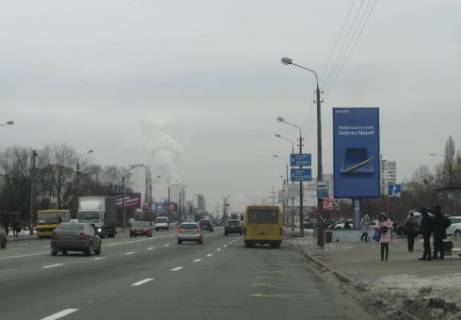 Бэклайт A в Киеве, 8x4  Братиславская ул., 5  (к Броварскому пр.) фото 1