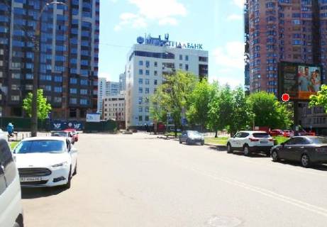 Скроллер A в Киеве Евгения Коновальца ул., 34 - 318657 фото 1