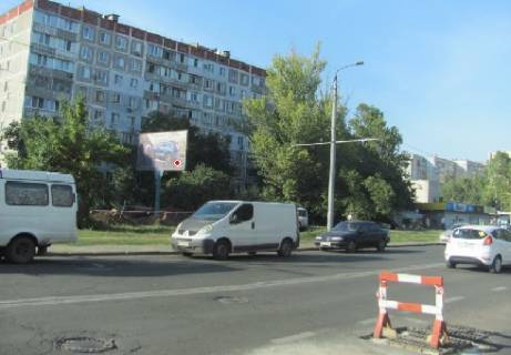 Билборд B в Николаеве Космонавтов ул. - Промбизнесцентр  фото 1