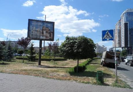 Скроллер A в Киеве, 2.32x3.14  Тимошенко Маршала ул. - Оболонский пр., 26 А (разделитель, ст.м. "Минская", напротив "МакДональдз") - 340756 фото 1