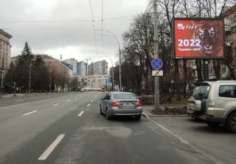 Видеоборд A в Киеве, 2.32x3.14  просп. Повітряних Сил (Повітрофлотський)., 42 (движение к Севастопольской пл.) - 429075 фото 1