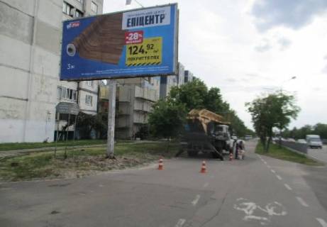 Билборд B в Киеве, 3x6  Оноре де Бальзака ул. - Николаева Архитектора ул., 17 фото 1