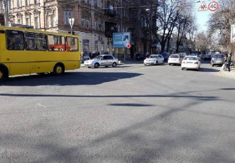 Скроллер  в Одессе Екатерининская ул.,70 - Б. Арнаутская ул. - 320353 фото 1