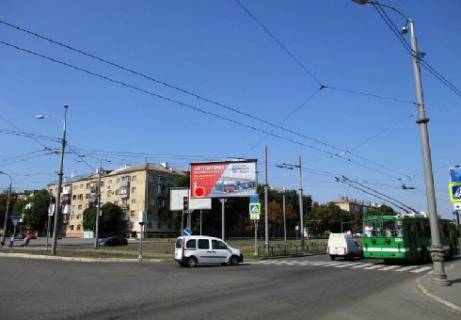 Призма A в Харькове, 3x6  просп. Героїв Харкова (Московський)., 259 - Унецкий пер. - 41116 фото 1
