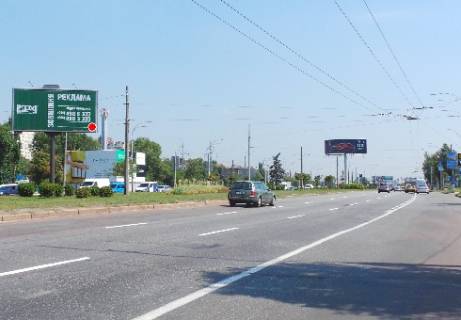Призма B в Киеве просп. Романа Шухевича (Генерала Ватутіна)., 14а (на разделителе) - 178985 фото 1