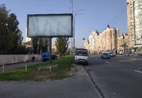 Скроллер B в Киеве просп. Володимира Івасюка (Героїв Сталінграда)., 4 (напротив, от просп. Степана Бандери (Московський)., слева) - 303385 фото 1