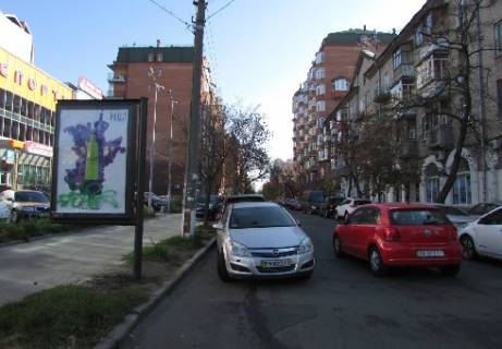 Ситилайт B в Киеве, 1.86x1.27   Волошская ул., 62 (возле спортклуба "Sport Life Поділ") фото 1