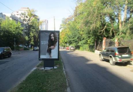 Ситилайт B в Киеве Гетьмана Павла Скоропадського вул. (Льва Толстого)., 25/18 (на разделителе) фото 1