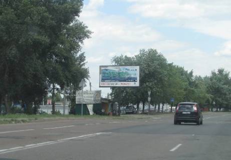 Билборд B в Киеве, 3x6  Оноре де Бальзака ул., напротив №8, от просп. Романа Шухевича (Генерала Ватутіна)., слева фото 1