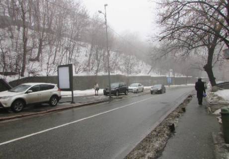 Ситилайт B в Киеве, 1.86x1.27   Кловский спуск, 11, напротив фото 1