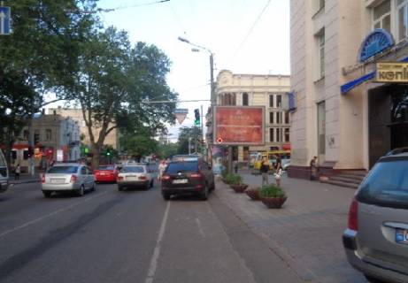 Скроллер A в Одессе М. Арнаутская ул. - Італійська вул. (Пушкінська)., 72 "ЦУМ" - 247900 фото 1