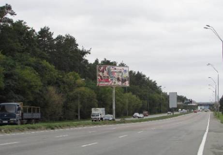 Billboard A in Kyiv, 3x6  Brovarskoj av. (razdelitel', na Kiev, 500 m do ost. "Pticefabrika") Photo 1