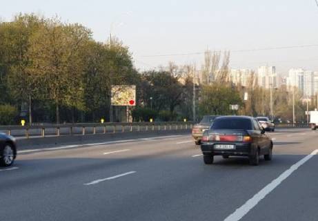 Скроллер B в Киеве Дружбы Нродов ул.,10 (в сторону Лыбедской пл.) (BackLit) - 290758 фото 1