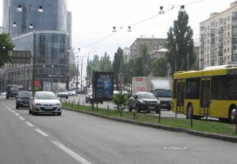 Сiтiлайт B у Києві, 1.86x1.27   Бассейная ул., 19 (разделитель, в направлении от Бессарабского рынка) Фото 1