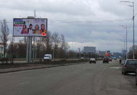 Призма A в Киеве Оболонский пр., 2а (на разделителе) - 238092 фото 1