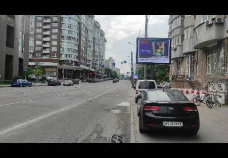 Видеоборд A в Киеве, 2.32x3.14  Антоновича вул. (Горького)., 140, (за 40 метров до пересечения с Єжи Гедройця вул. (Тверська)., светофор) - 383714 фото 1