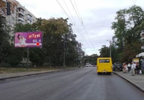 Призма B в Киеве, 3x6  Кирилівська вул., 131 (Фрунзе вул.) - 183619 фото 1