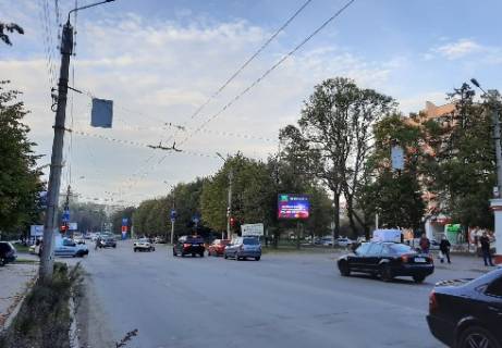 Video Billboard  in Chernivtsi Geroev Majdana st., 77, (razresenie 480h336) - 387823 Photo 1
