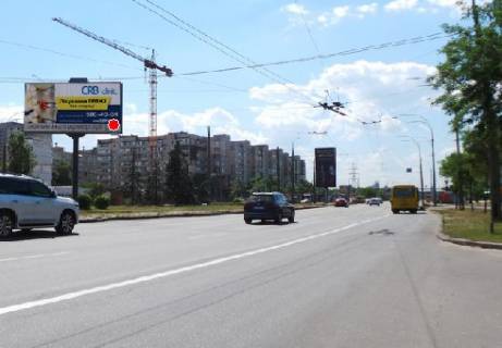 Призма A в Киеве Ватутина пр., 14а (на разделителе) - 178980 фото 1