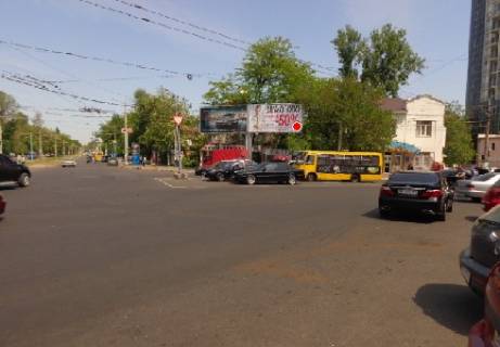 Призма A в Одессе, 3x6  5-я ст.Б. Фонтана - Артура Савельєва вул. (Черняховського) ул.,2 - 24192 фото 1