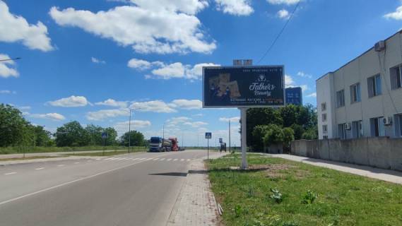 Призма A в Ровно, 6x3  вул. Студентська (в напрямку руху до мікрорайону На Щасливому) - 526934 фото 1