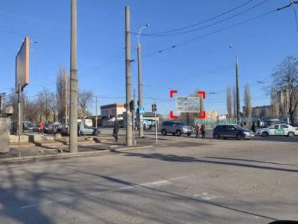 Билборд A в Ровно, 1.6x1.1  перехр.вул. Кулика і Гудачека (Макарова) - Острозького фото 1