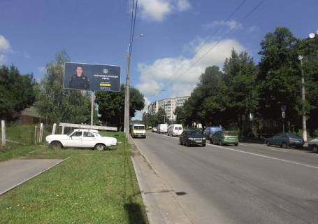 Билборд B в Ровно, 6x3  вул. Кулика і Гудачека (Макарова), 39 фото 1