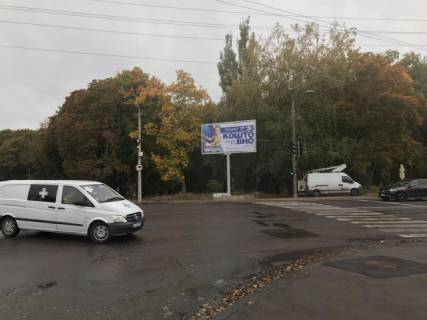 Призма B в Ровно, 6x3  перехр. вул. Басівкутська - Чорновола - 467194 фото 1