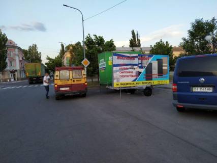 Билборд  в Бердянске двухсторонний прицеп (двусторонний прицеп) фото 1