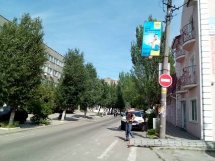 Нестандарт B в Бердянске ул. (напротив Укрпочты) фото 1