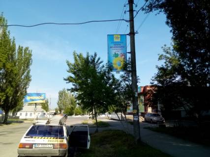 Нестандарт A в Бердянске ул. (напротив супермаркета Сильпо / Аптека Здрава) фото 1