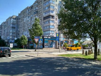 Нестандарт A у Бердянську Центральна вул. / Перемоги вул. (музей) Фото 1