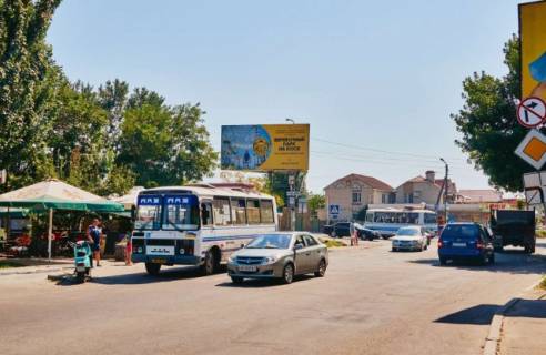 Билборд B в Бердянске, 6x3  Восточный пр./Лиепайская ул. (напротив АТБ) фото 1