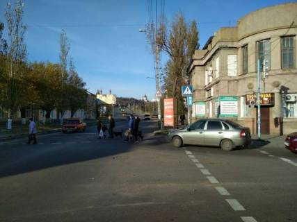 Пиллар A в Бердянске, 1,2х2,4м  Восточный пр. / Лютеранская (Железнодорожный вокзал) фото 1
