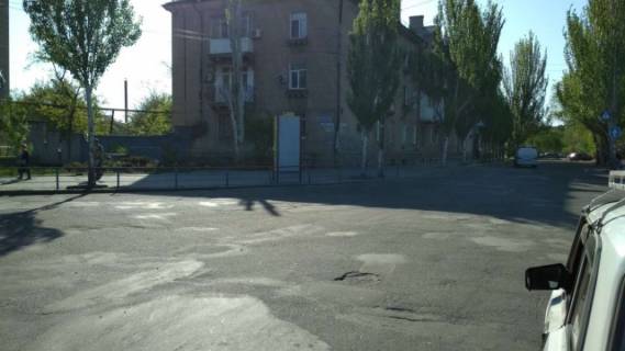 Пиллар B в Бердянске, 1,2х2,4м  Труда пр. / Шмидта ул. (в сторону АВИАКАС и гимназии) фото 1