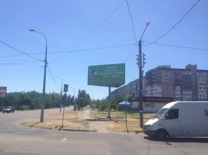 Билборд A в Бердянске, 6x3  Восточный пр./Волонтеров ул. (ТЦ Экватор) фото 1