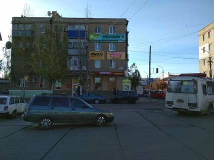 Білборд, Бігборд (Борд)  A у Бердянську Праці пр. / Волі вул. (на повороті) Фото 1