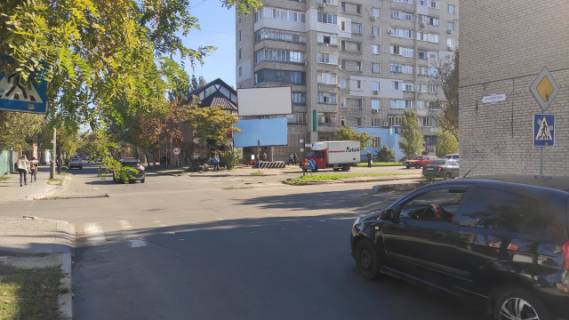 Билборд A в Бердянске Итальянская ул. / Центральная ул. низ фото 1