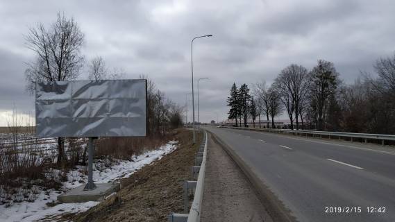 Билборд B в Пустомытах, 6x3  Автодорога Львів-Пустомити, в'їзд в м.Пустомити, лівий фото 1