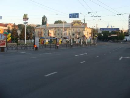 Сiтiлайт A у Сумах, 1,2х1,8  Покровская пл./разделитель/сторона ун-га КИЕВ Фото 1