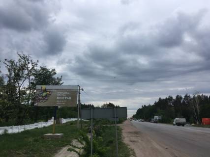 Билборд B в трассах Житомира, 6x3  Траса Бердичів-Житомир, виїзд з м.Житомиру. с.Зарічани, біля зупинки,на світлофорі. Щит № 2 ст.Б фото 1