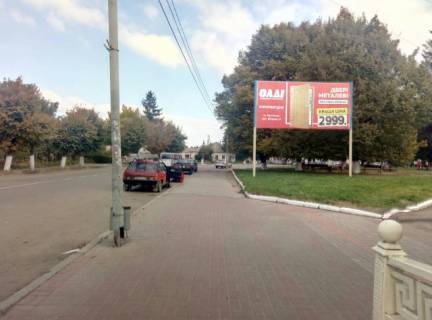Билборд A в Ружине, 6x3  Ружин вул. О.Бурди 49, центр міста, поряд парк, Будинок культури, ст.А фото 1